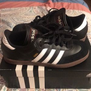 Adidas-  Samba Classic J (Youth | Unisex)